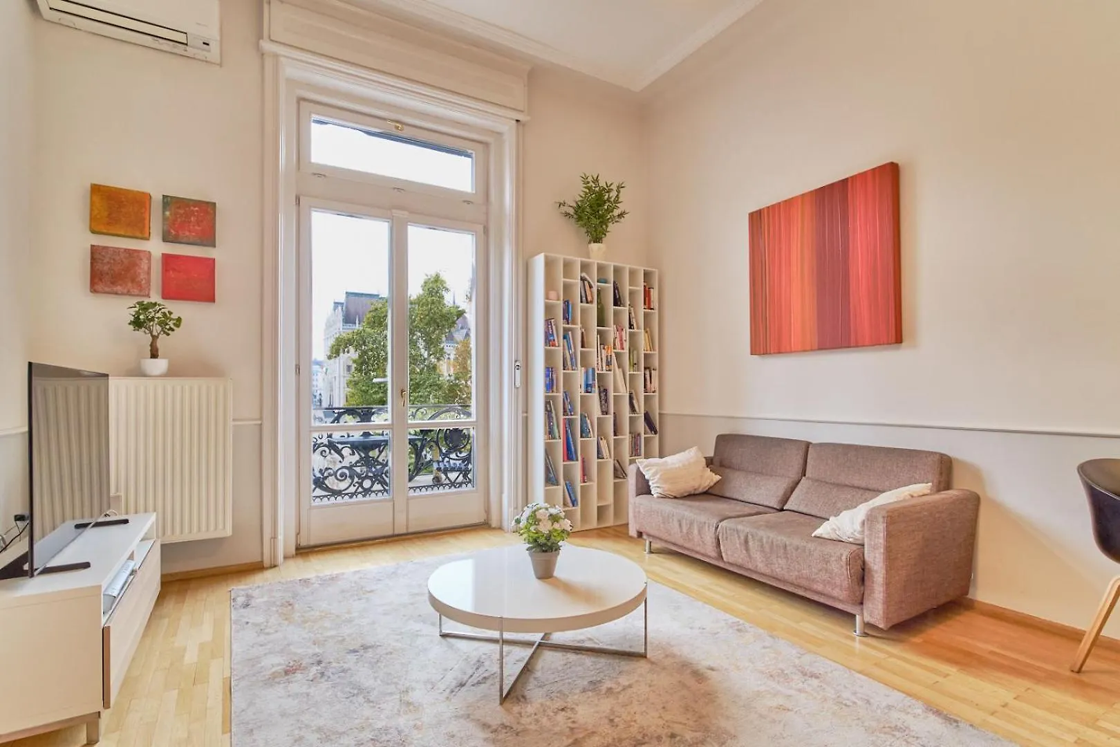 Charming Budapest Apartment With Parliament Views