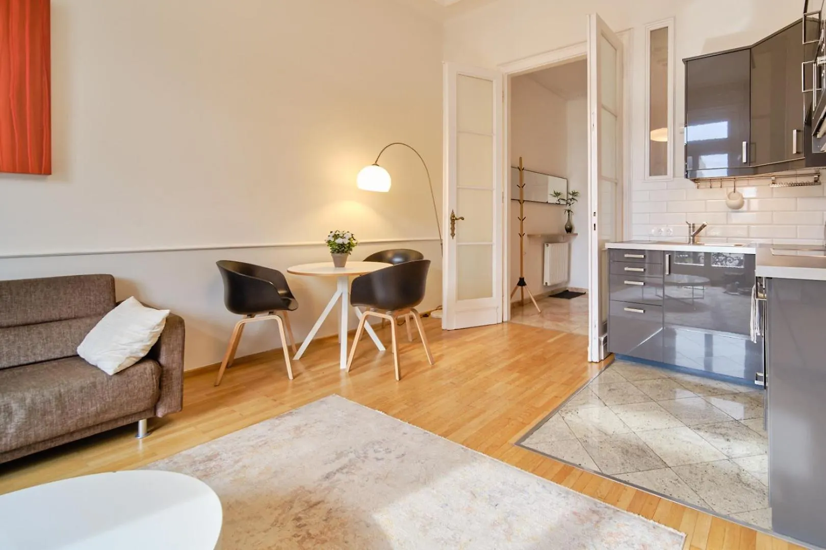 Charming Budapest Apartment With Parliament Views