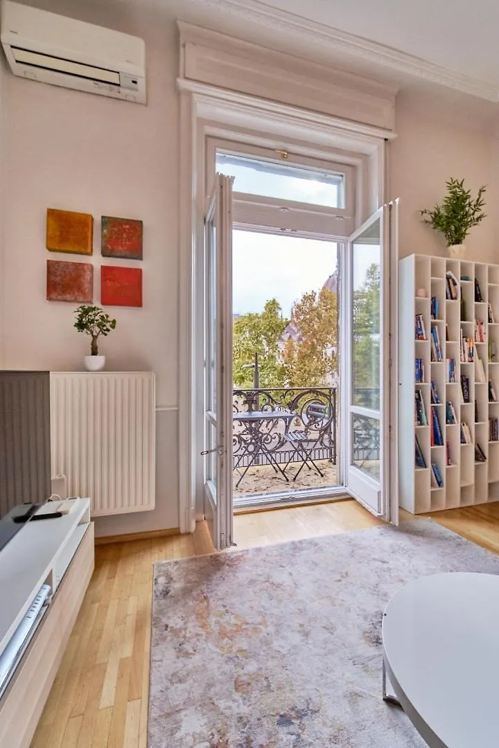 Charming Budapest Apartment With Parliament Views